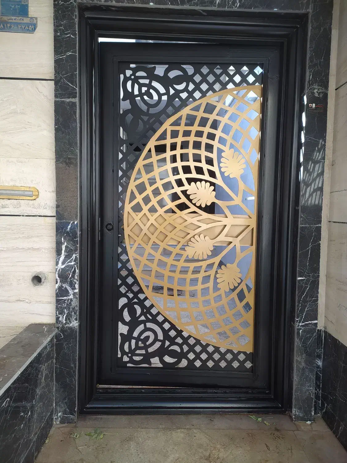 رنگ کاری و نقاشی ساختمان|خدمات پیشه و مهارت|لاران, |دیوار