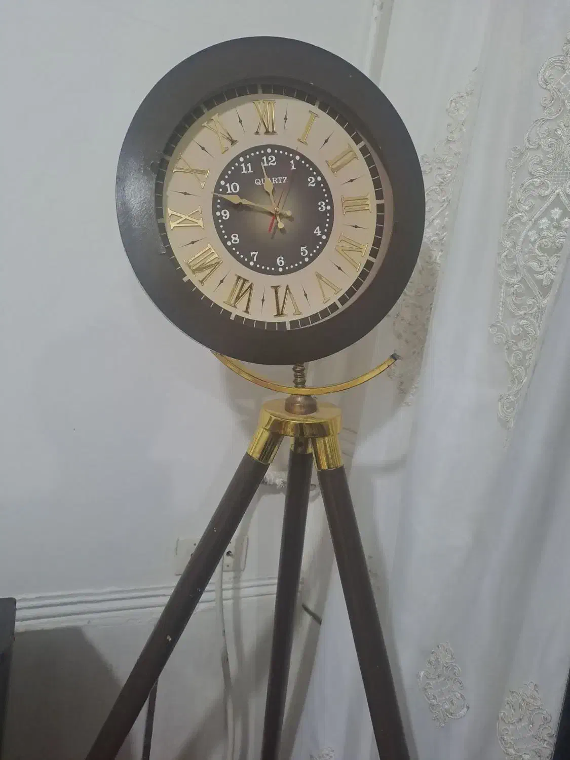 ساعت ایستاده|ساعت دیواری و تزئینی|شیراز, شهدای شهرک سعدی|دیوار