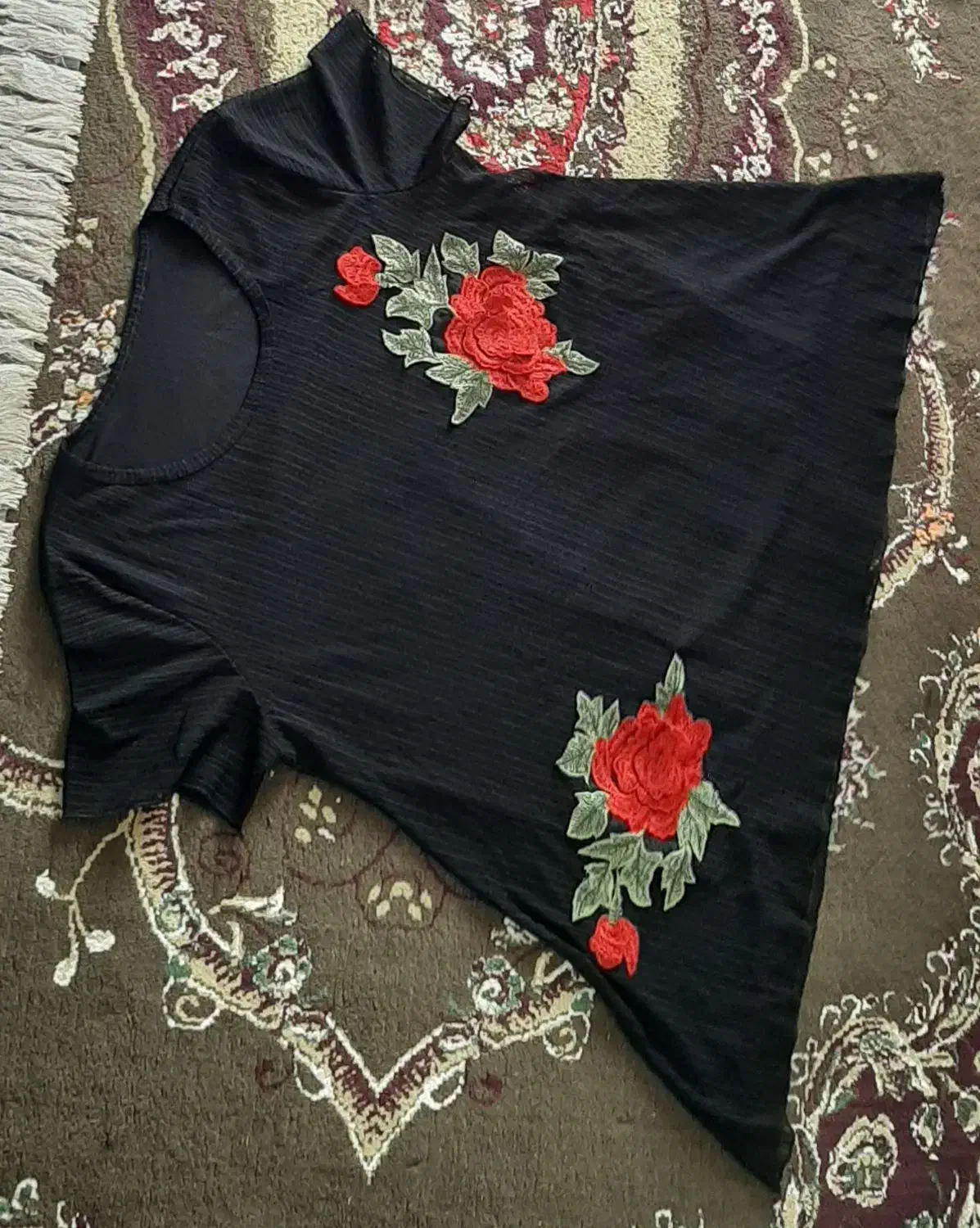 مانتوولباس|لباس|گرگان, |دیوار