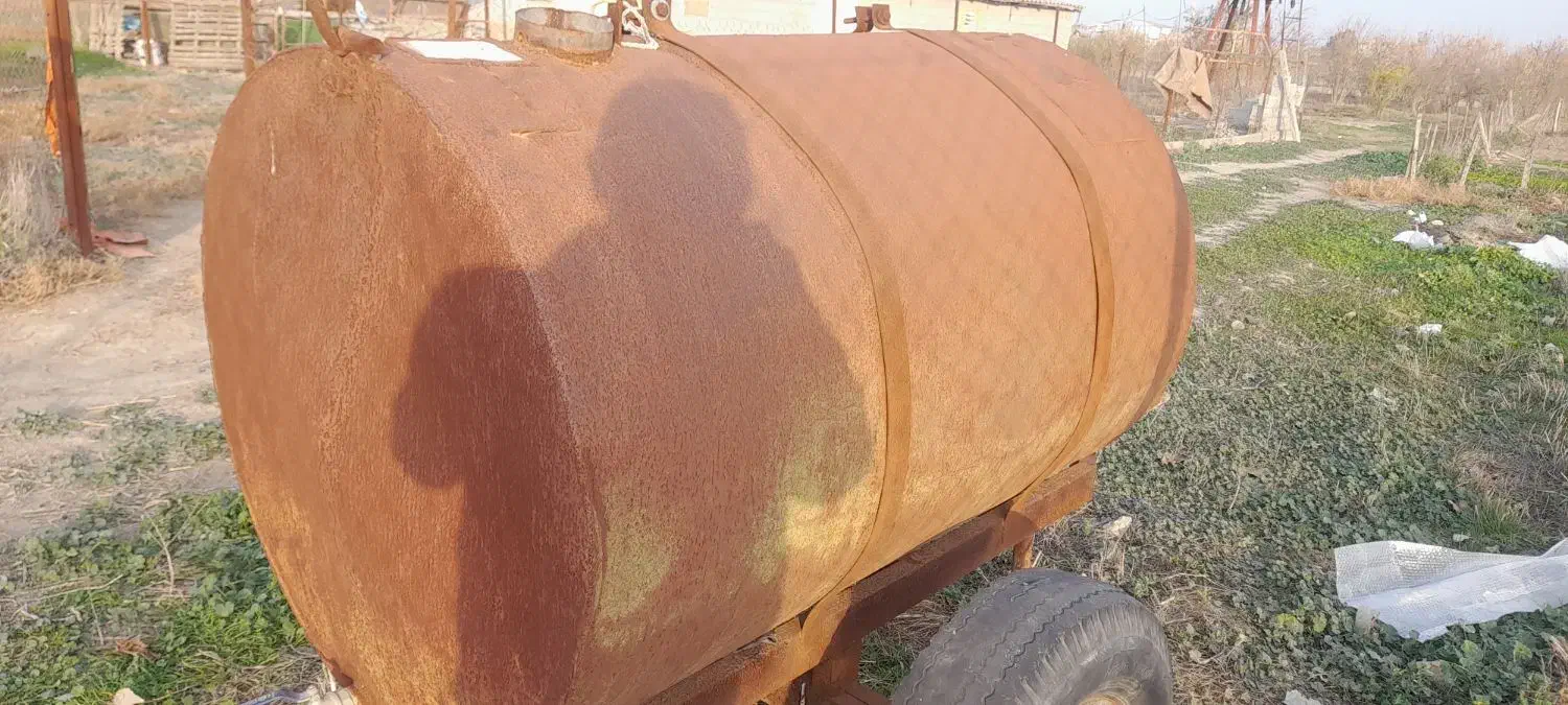 منبع آب دو چرخ|ماشینآلات صنعتی|گمیشان, |دیوار