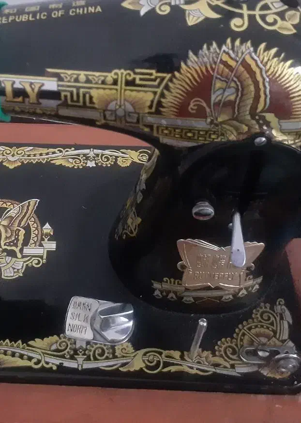 چرخ خیاطی|چرخ خیاطی و ریسندگی|مسجد سلیمان, |دیوار