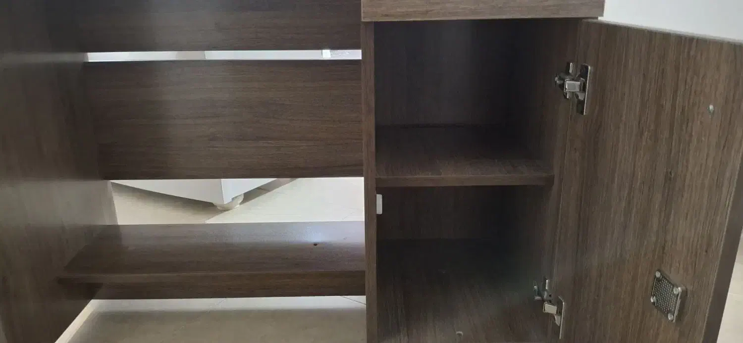 میز کامپیوتر|میز تحریر و کامپیوتر|اسفراین, |دیوار