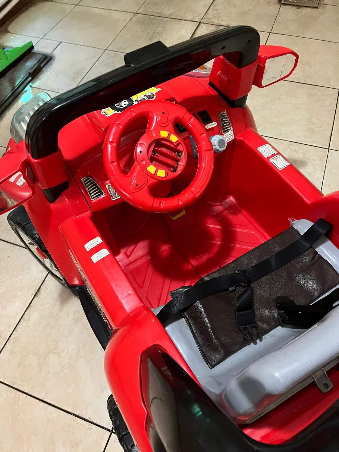 ماشین شارژی جیپ x8|اسباب‌بازی بچه|میاندوآب, |دیوار