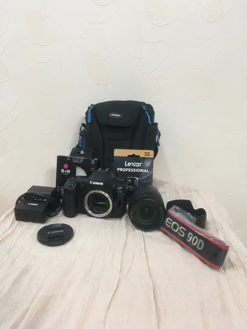فروش فوری دوربین canon 90 D کنون نود دی|دوربین عکاسی و فیلمبرداری|شیراز, شهرک برف فروشان|دیوار