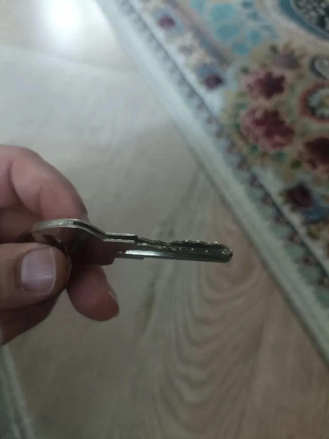 یک دسته کلید و ریموت گمشده|اشیا|بیرجند, |دیوار