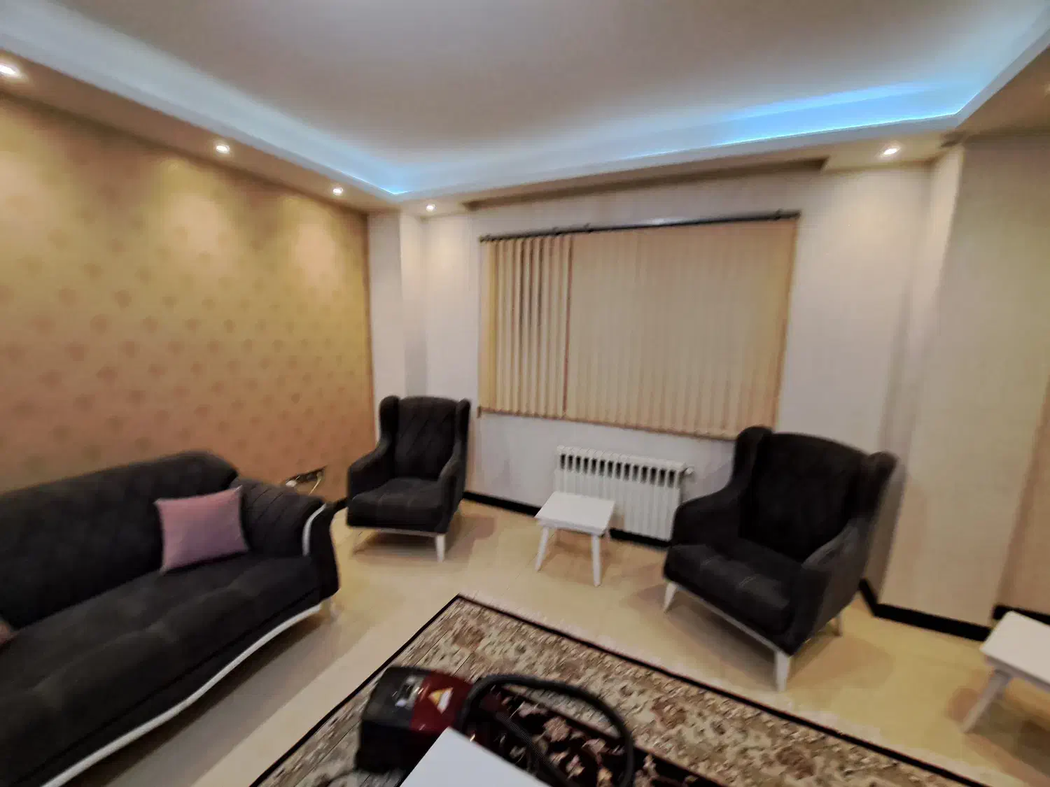 اجاره 2واحد آپارتمان همجوار/پارکینگ با درب اختصاصی|اجارهٔ آپارتمان|بندر انزلی, معلم|دیوار