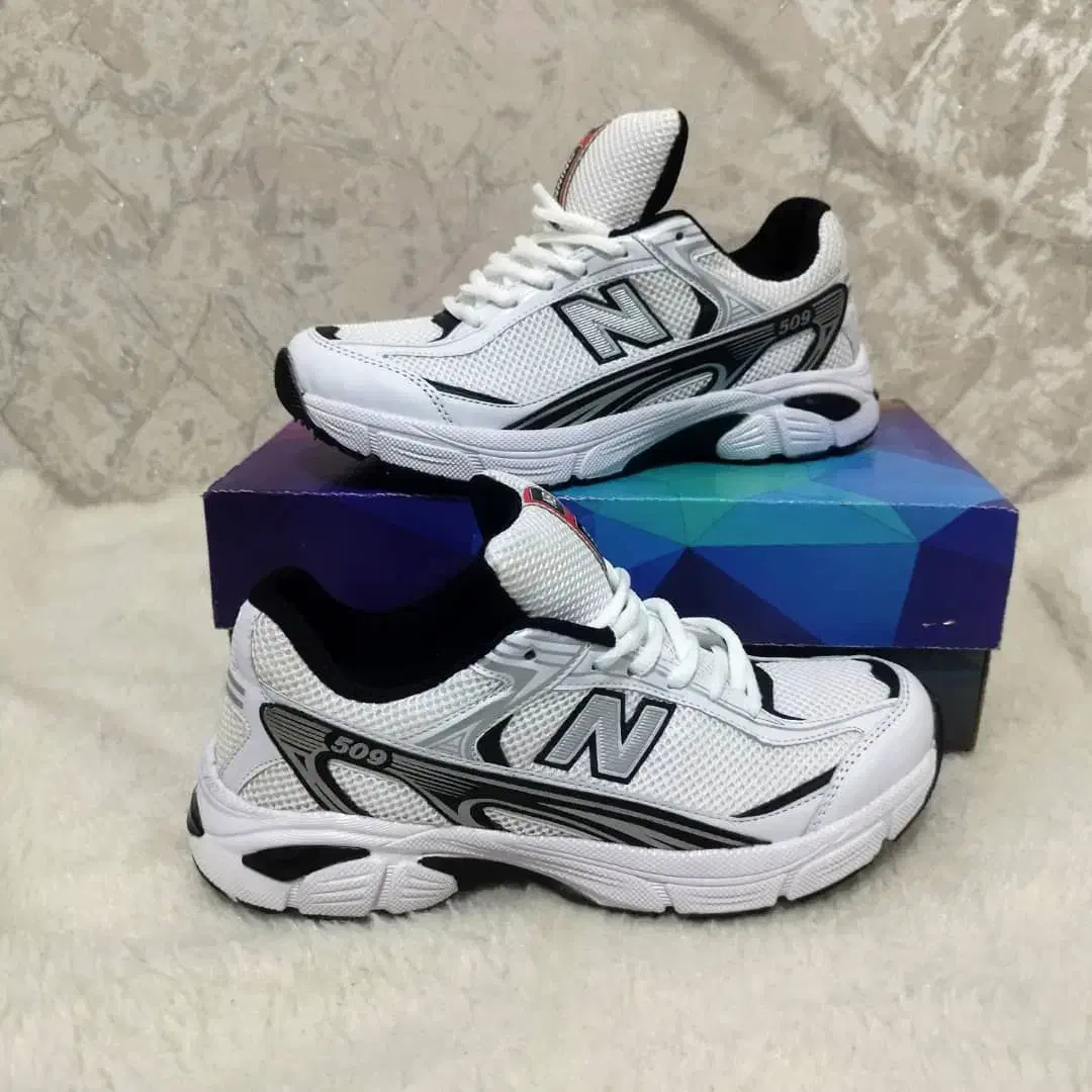 فروش کتونی های نیوبالانس ۱۰۶۴و۵۰۹|کیف، کفش، کمربند|صباشهر, |دیوار