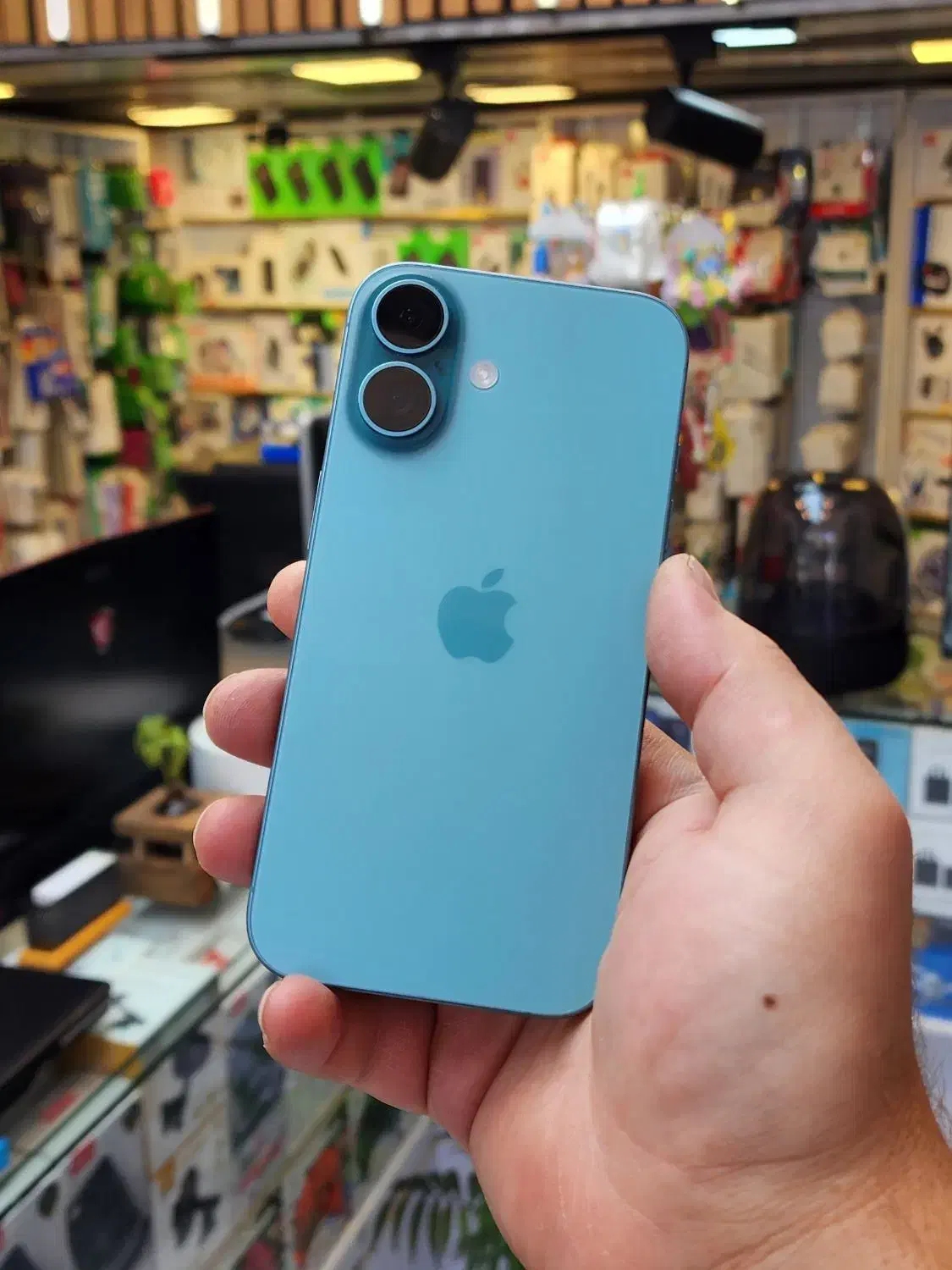 گوشی اپل Iphone 16 با حافظه ۱۲۸ باتری ۱۰۰ سبز|موبایل|زنجان, |دیوار