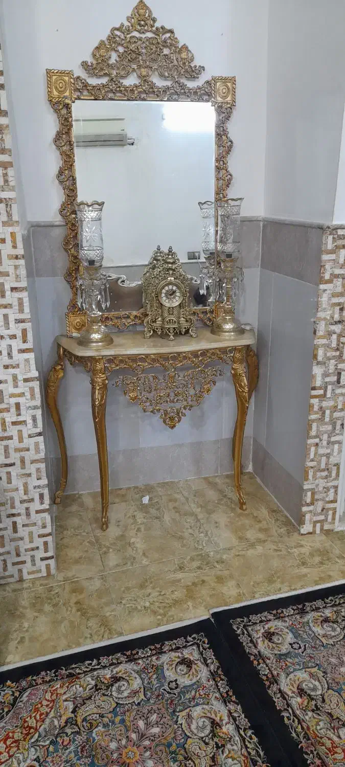 اینه شعمدان|بوفه، ویترین، کنسول|قم, سراجه (۱۵ خرداد)|دیوار