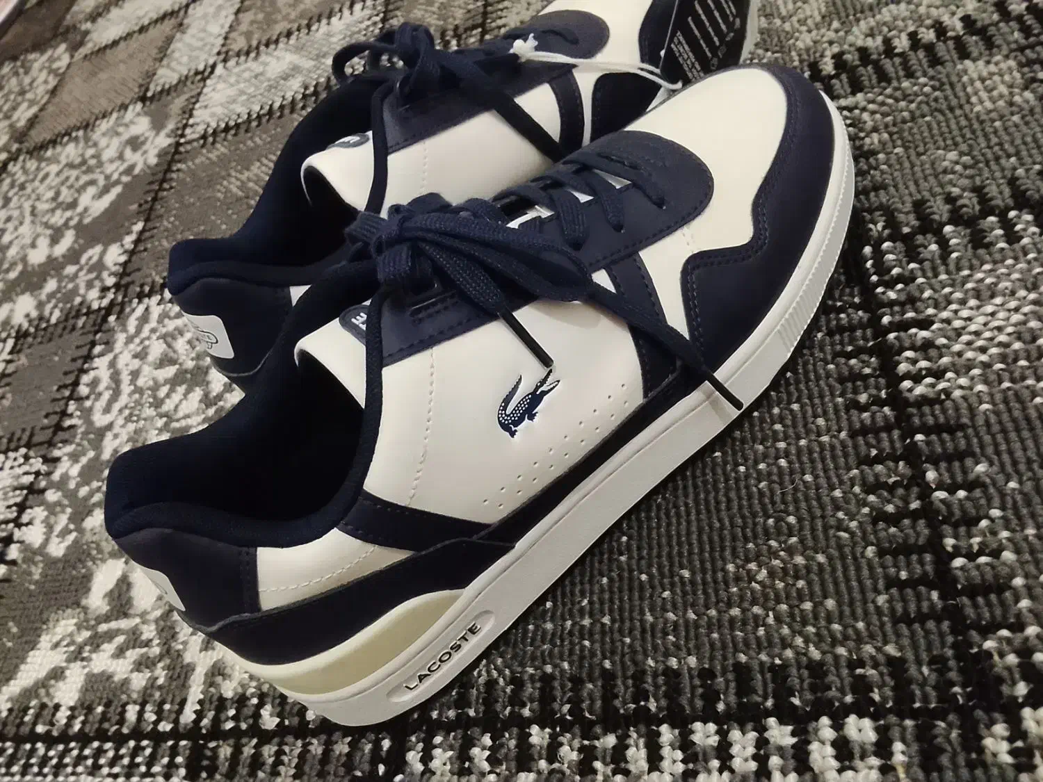 کتونی لاکوست|کیف، کفش، کمربند|تهران, سبلان (لشگر)|دیوار