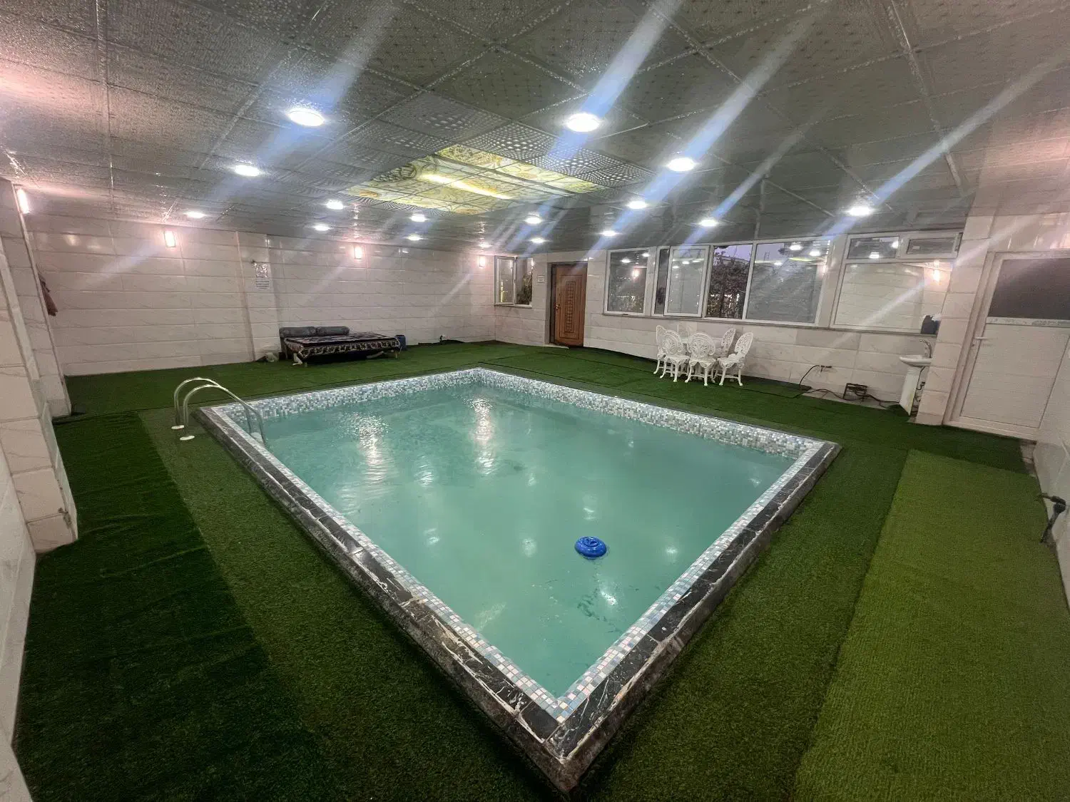 اجاره باغ ویلا روزانه هفتگی ماهانه استخر دار|اجارهٔ کوتاه‌مدت ویلا و باغ|نسیم‌شهر, |دیوار