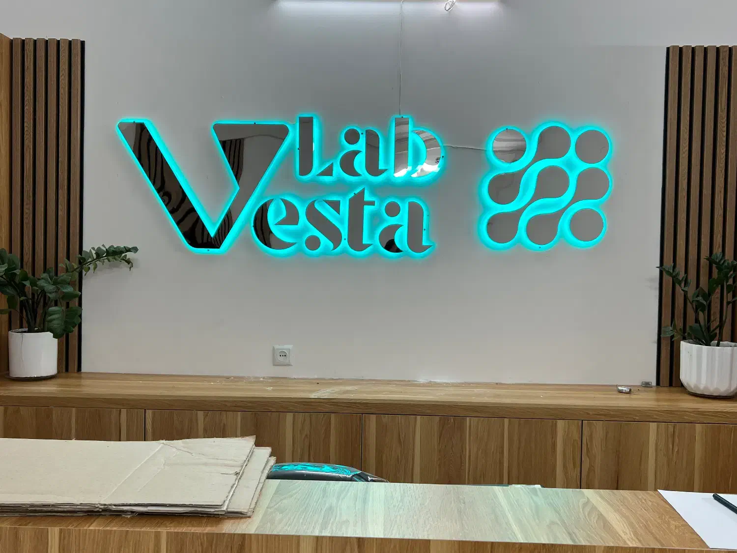 تابلوساز تابلوسازی تابلو چلنیوم نما کامپوزیت|خدمات پیشه و مهارت|یزد, |دیوار