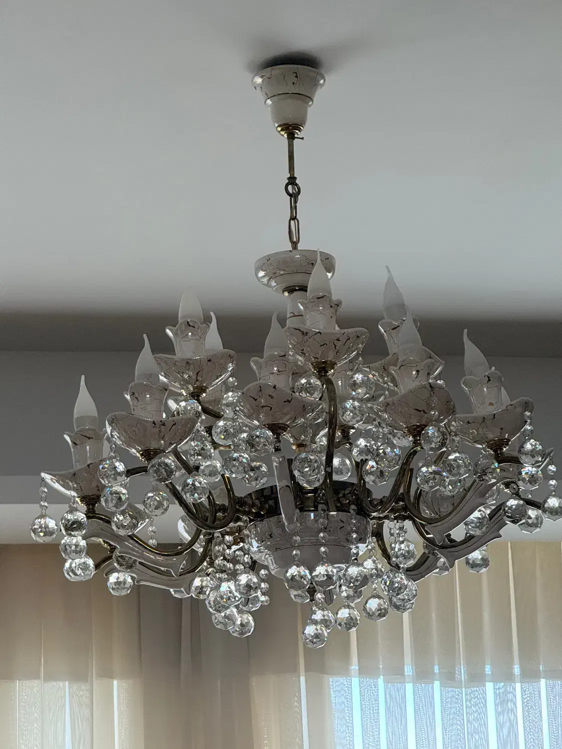 لوستر جنس چینی ۱۵ شاخه رنگ سفید طلایی|لوستر و چراغ آویز|تبریز, |دیوار