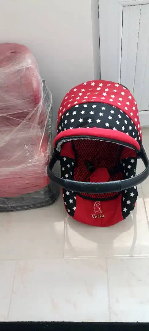 کریر|تخت و صندلی بچه|پردیس, فاز ۱۱|دیوار