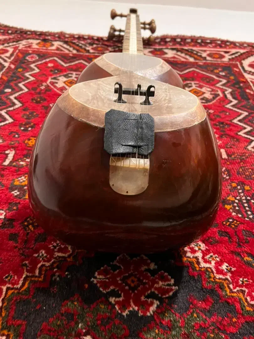 تار ملک|سازهای سنتی|کرج, فاز ۱ مهرشهر|دیوار