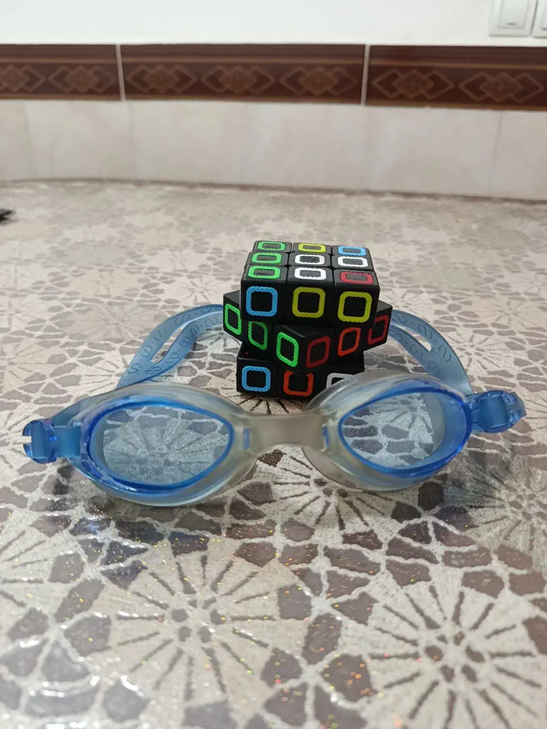 لوازم ورزشی|تجهیزات ورزشی|رباط‌کریم, رباط‌کریم|دیوار