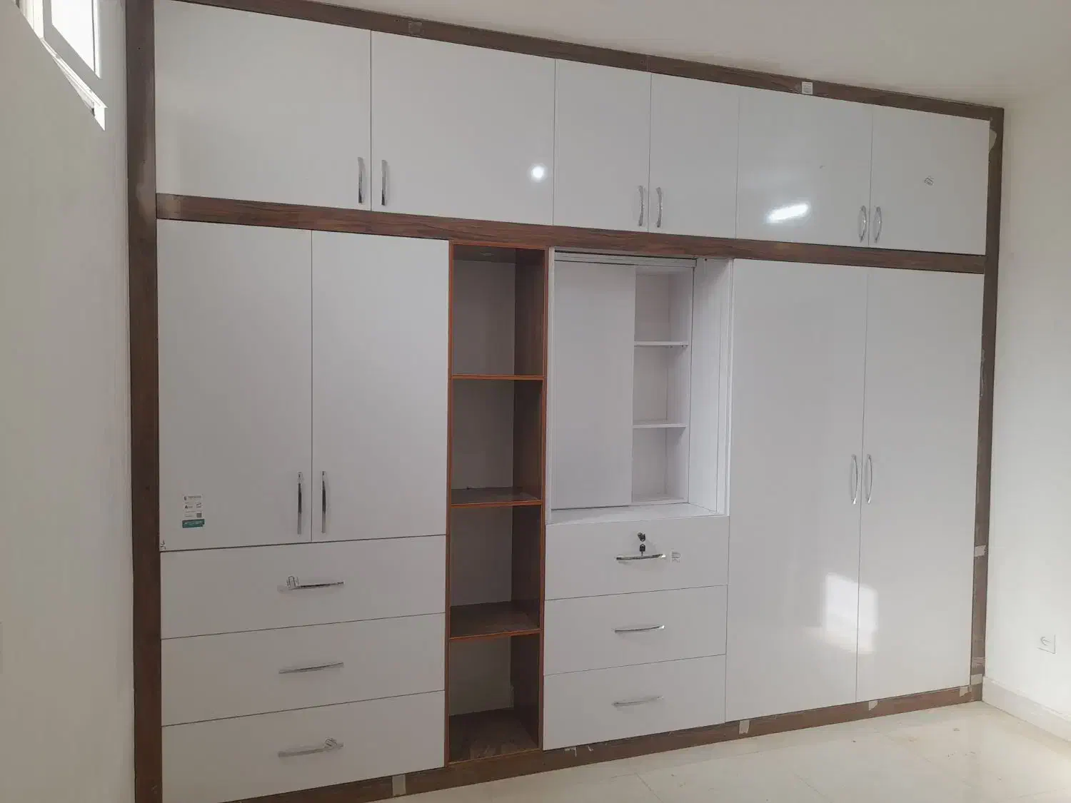 اجرا کننده کابینت کمددیواری و...|مصالح و تجهیزات ساختمان|سبزوار, امیر کبیر|دیوار