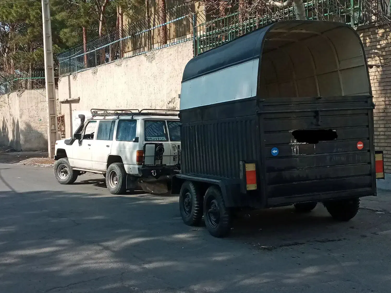 اسبکش|خدمات حمل و نقل|کرج, آتشگاه|دیوار