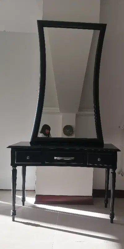 میز کنسول به همراه آینه|بوفه، ویترین، کنسول|بجنورد, |دیوار