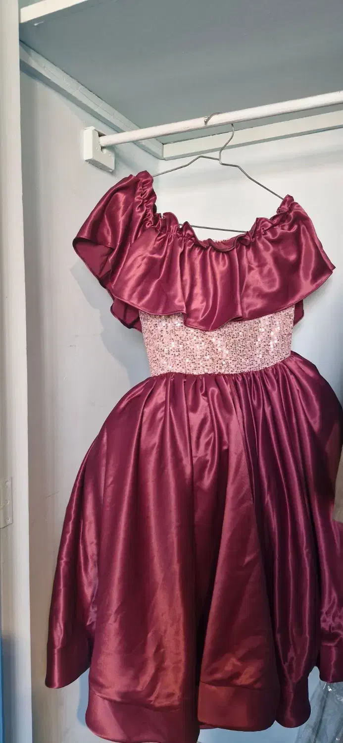 لباس مجلسی|لباس|جم, |دیوار