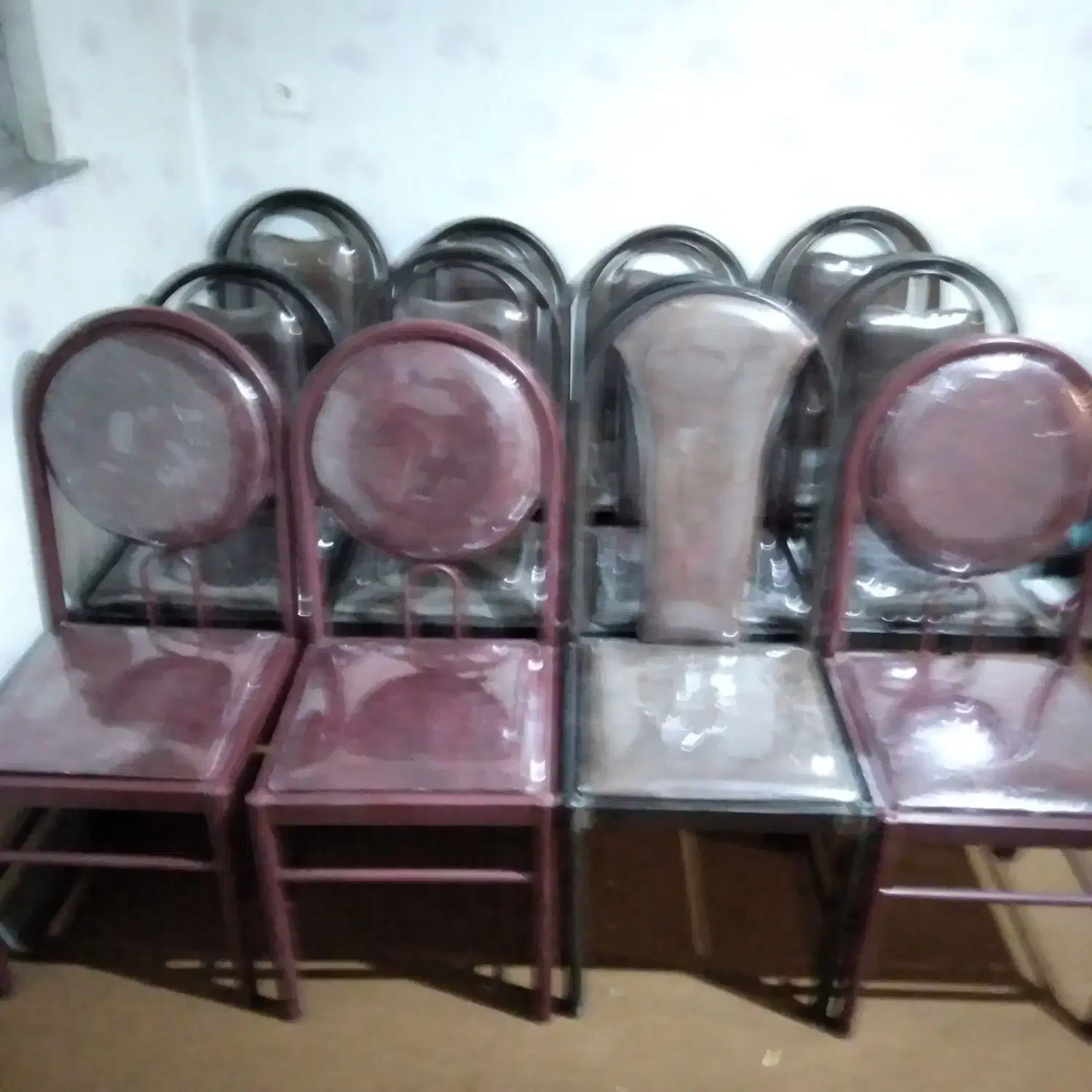 صندلی فلزی در حد نو|صندلی و نیمکت|همدان, |دیوار