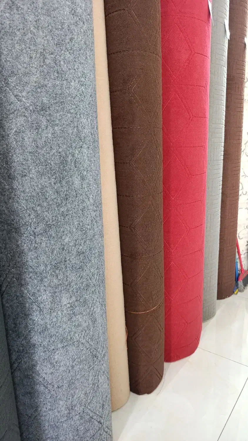 موکت نمدی ساده و طرح دار تنوع قیمت و جنس باکیفیت|موکت|بندرعباس, |دیوار