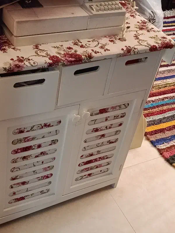 میز چرخ خیاطی|لوازم خیاطی و بافتنی|شاهین‌شهر, امام حسین|دیوار