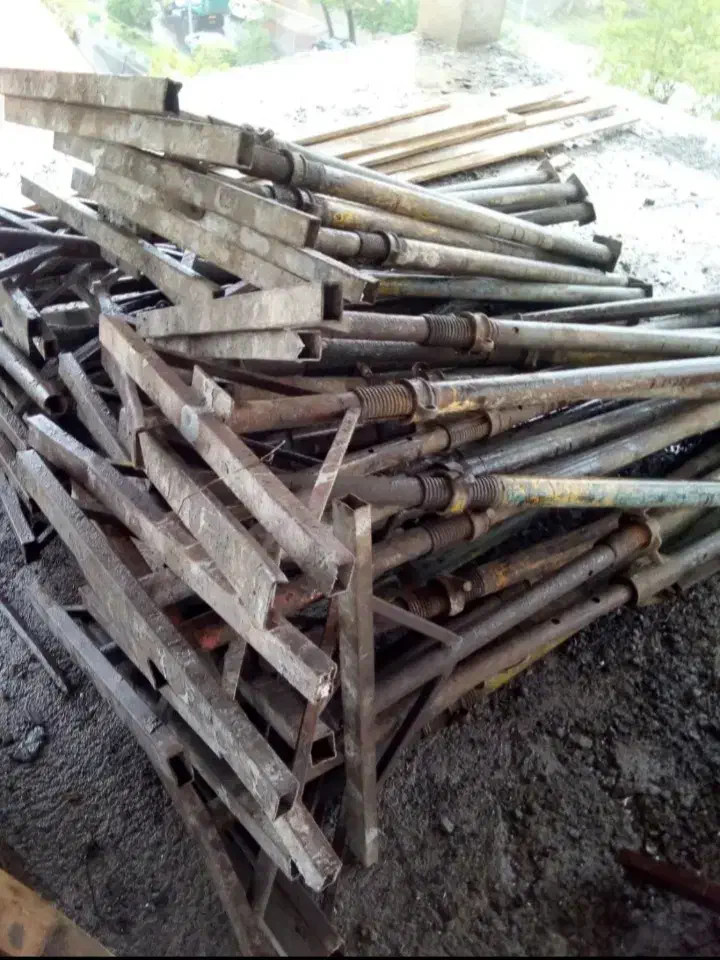 دو نفر نیرو نیازمندم جهت کار لوازم ساختمانی|استخدام معماری، عمران و ساختمانی|احمدسرگوراب, |دیوار