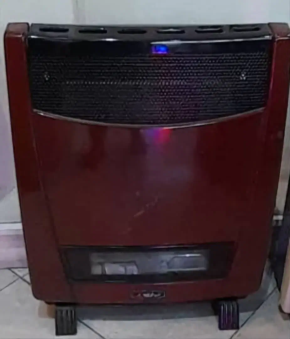 ۲ عدد بخاری گازی|بخاری، هیتر، شومینه|ری, دیلمان|دیوار