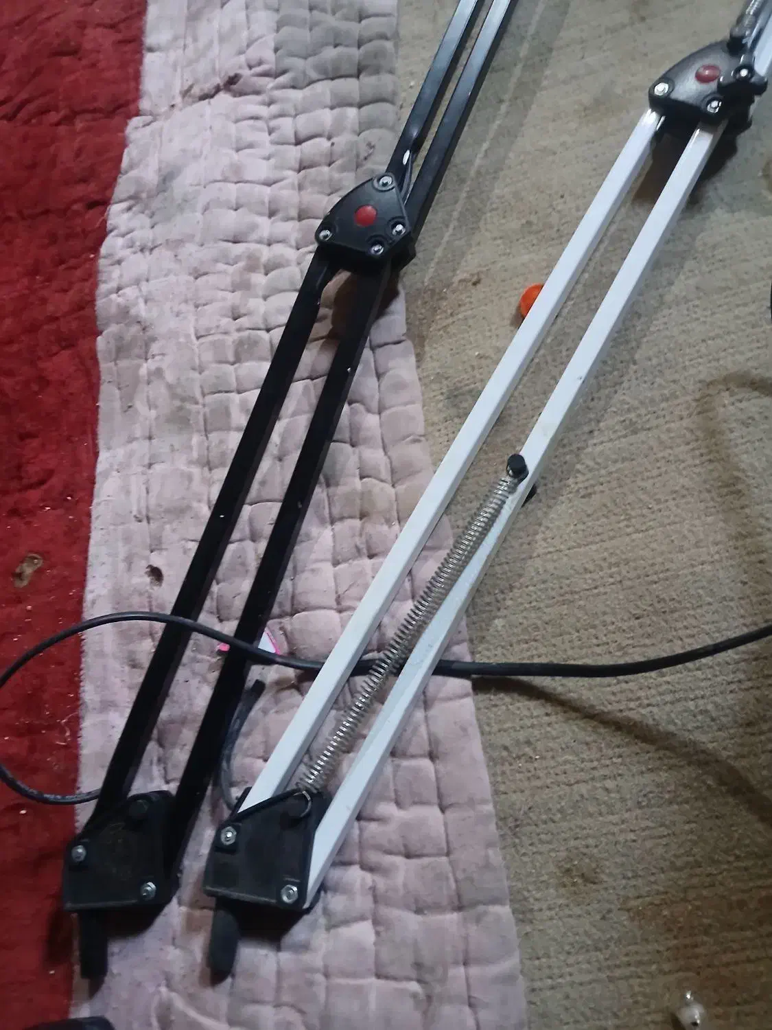 2عدد چراغ میز کار  بلندی 1متر|لامپ و چراغ|شیراز, سلطان آباد|دیوار