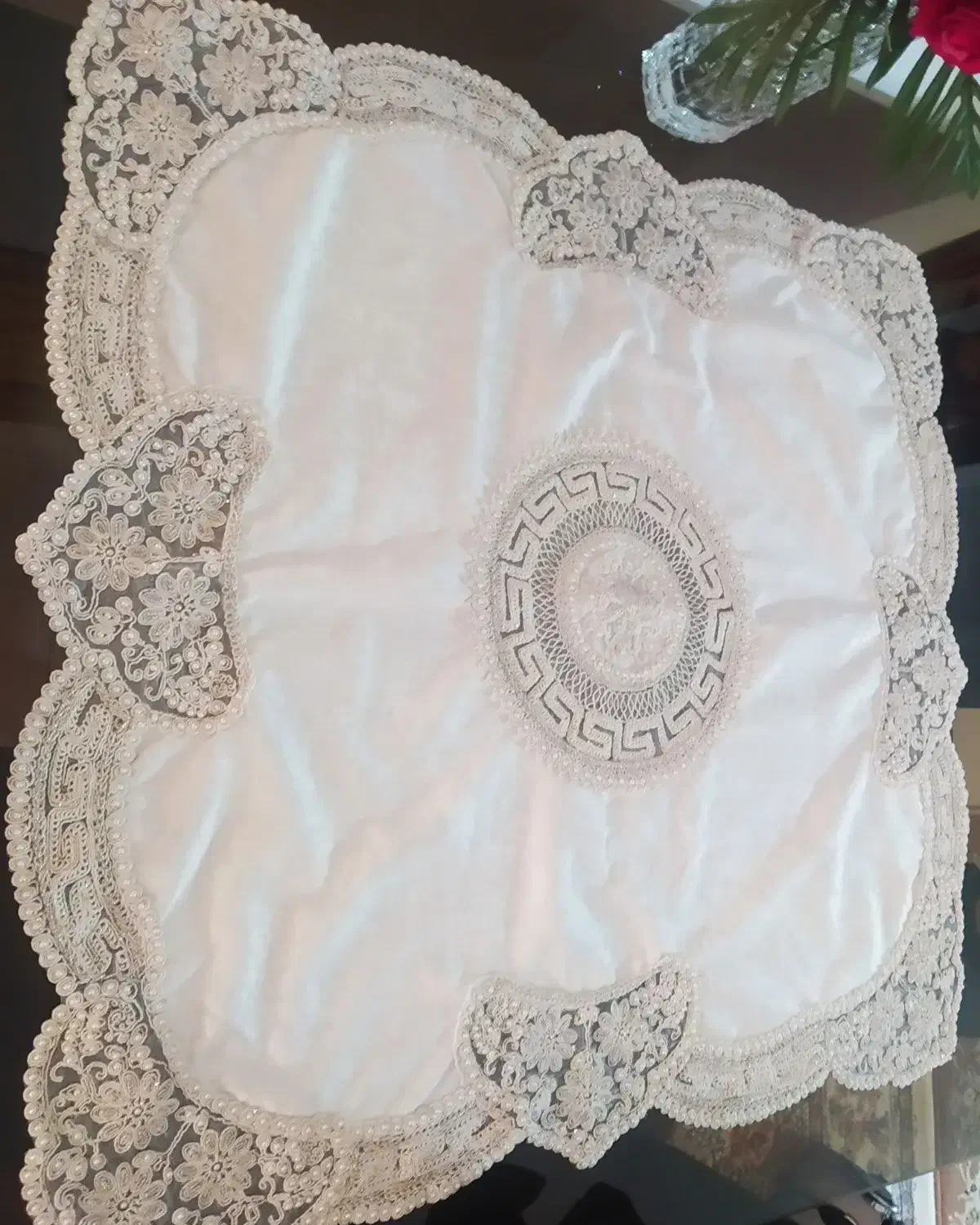 رومیزی مربع کار شده|صنایع دستی و سایر لوازم تزئینی|سلماس, |دیوار