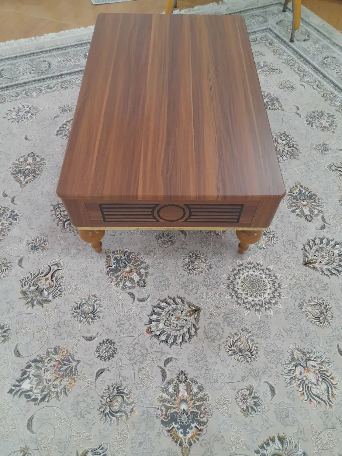 باسلام یک عدد میز جلو مبلی بدون عسلی صفر کیلومتر|مبلمان خانگی و میز عسلی|کیاشهر, |دیوار