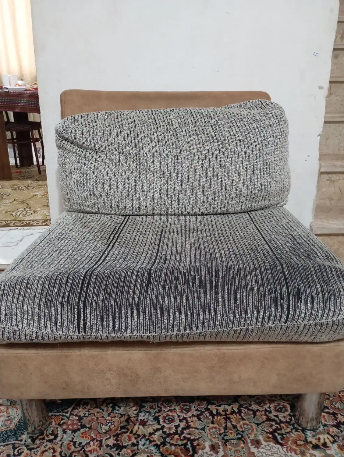 مبل۹نفره|مبلمان خانگی و میز عسلی|رشت, حومه رشت|دیوار