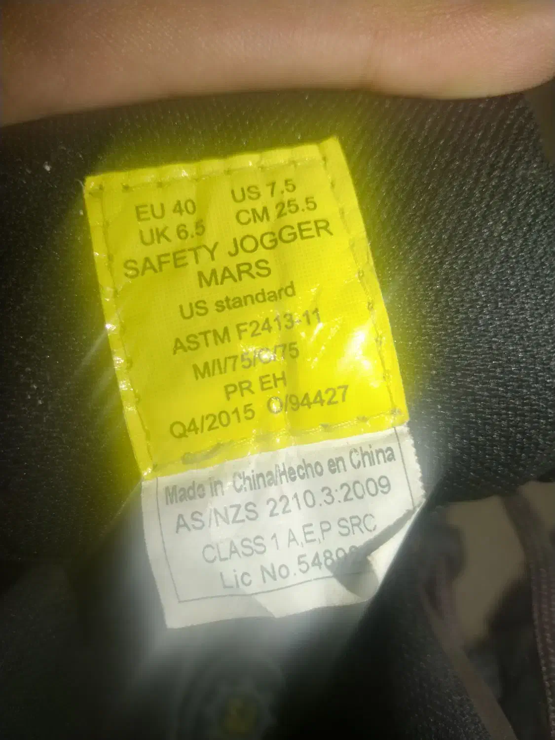 کف‌ش ایمنی خارجی سایز 40 تا 41|کیف، کفش، کمربند|تویسرکان, |دیوار