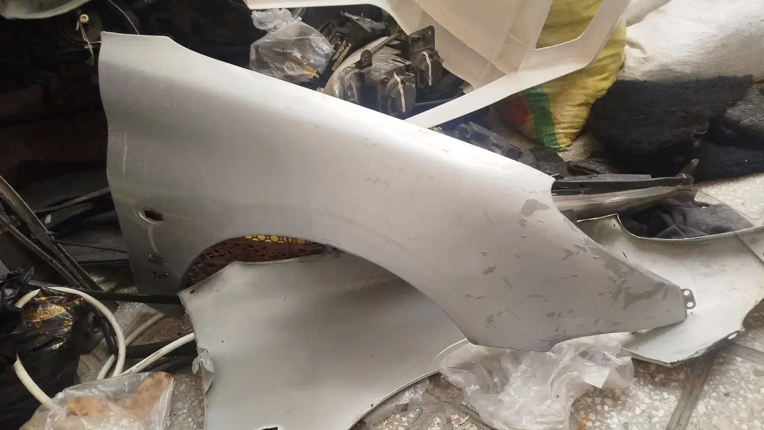 دوتا گلگیر چپ و راست ۲۰۶ و چراغ جلو پارس|قطعات یدکی و لوازم جانبی|شاهرود, |دیوار