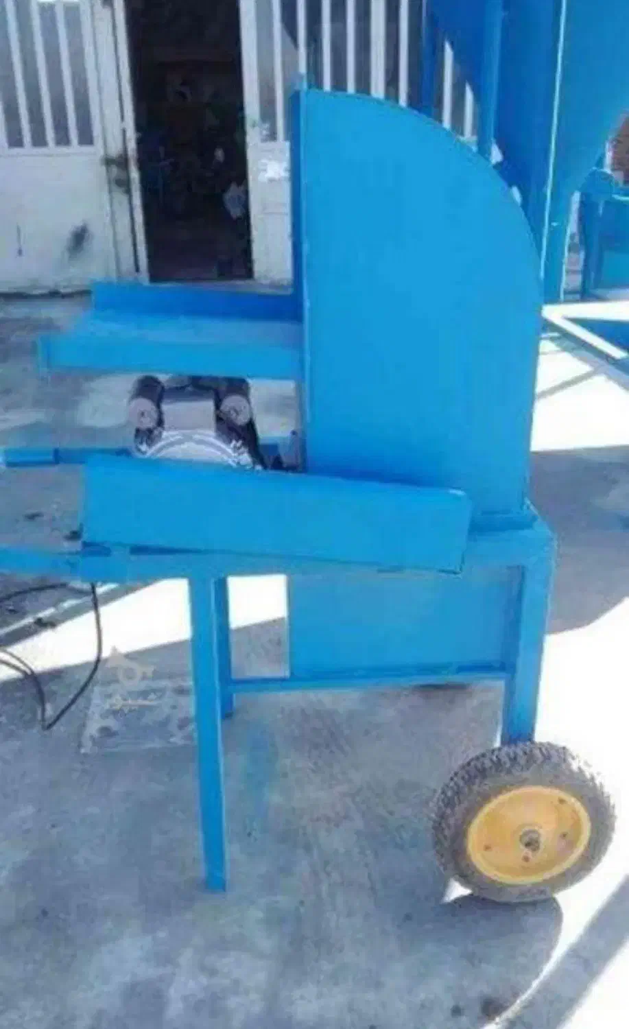 تولید انواع ادوات کشاورزی اسیاب،سم پاش،چیزل،شش خیش|ماشین‌آلات صنعتی|ساوه, |دیوار