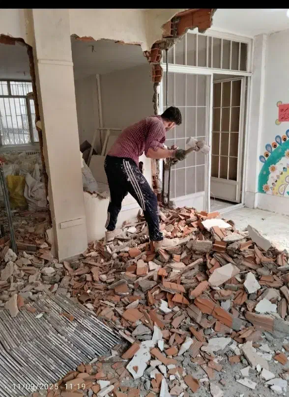 تخریب کاری ،تخلیه نخاله ،به صورت روزمزد و کنترات|خدمات پیشه و مهارت|فولادشهر, B4|دیوار