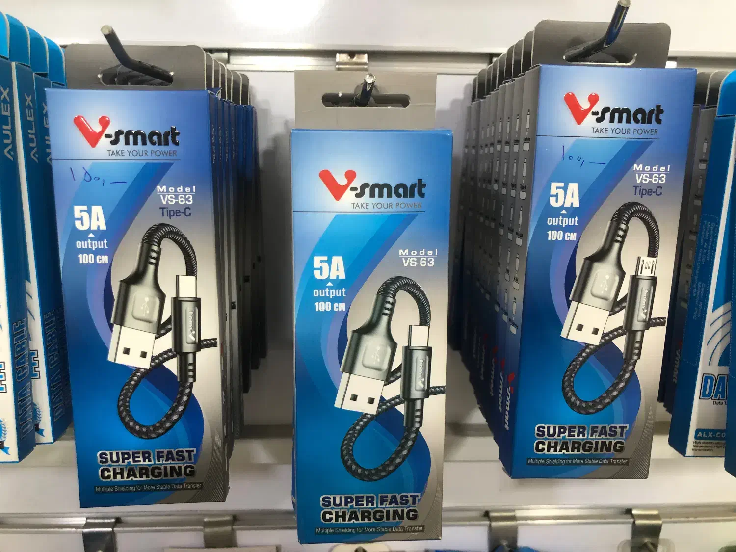 کابل شارژ|لوازم جانبی موبایل و تبلت|قم, چهل درخت|دیوار