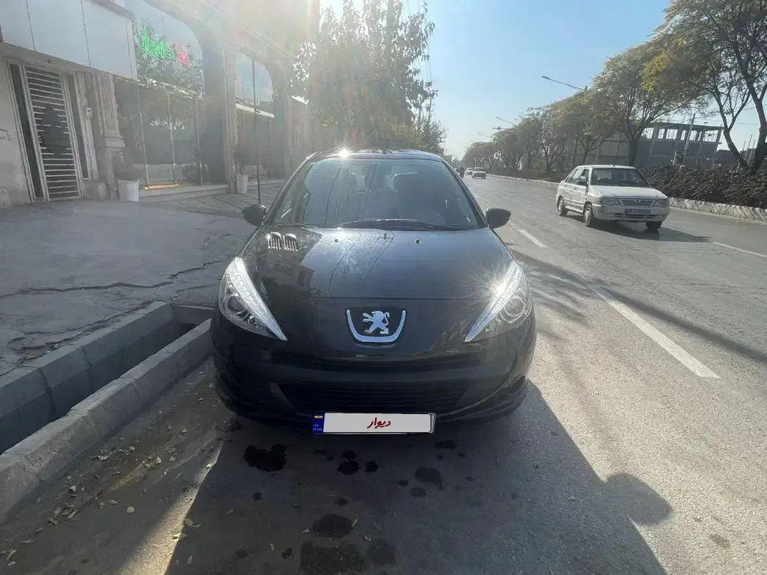 ۲۰۷ سقف پانا مشکی|خودرو سواری و وانت|نیشابور, بلوار گلها|دیوار