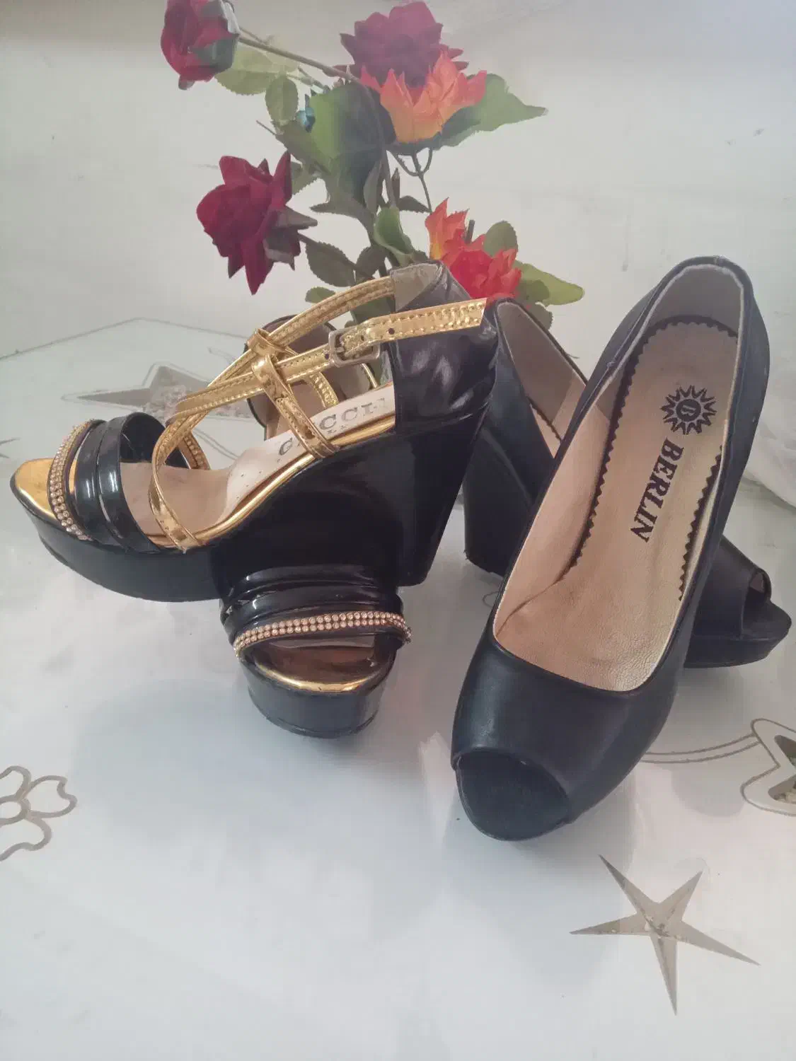 کفش مجلسی|کیف، کفش، کمربند|پیشوا, |دیوار