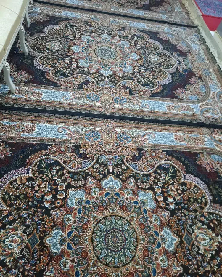 ۴ قطعه فرش شیش متری|فرش|بروجرد, |دیوار