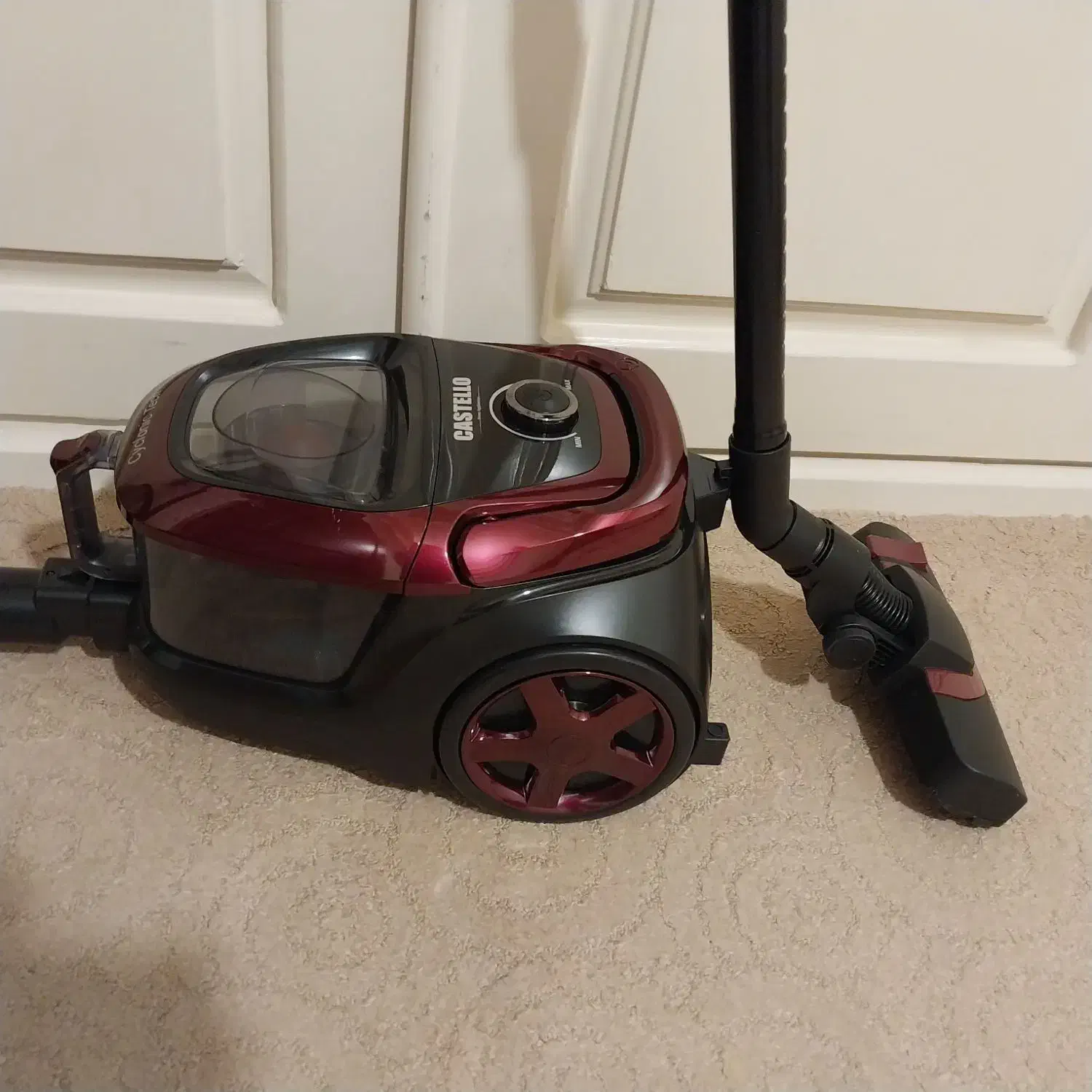 فروش جارو برقی مخزن قابل شستشو|جاروبرقی، جارو شارژی، بخارشو|مشهد, سجاد شهر|دیوار