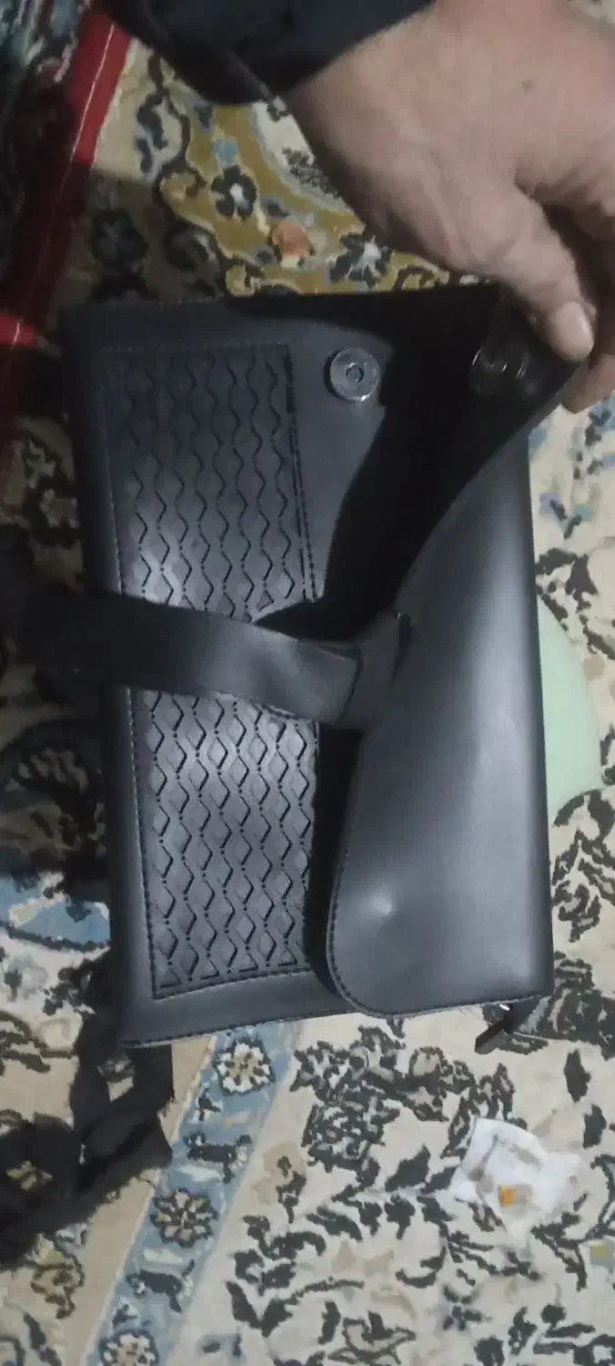 یک عدد کیف اسپرت زنانه کامل چرم بزی ویک پرده|کیف، کفش، کمربند|کرج, حسین آباد (اکبر آباد)|دیوار