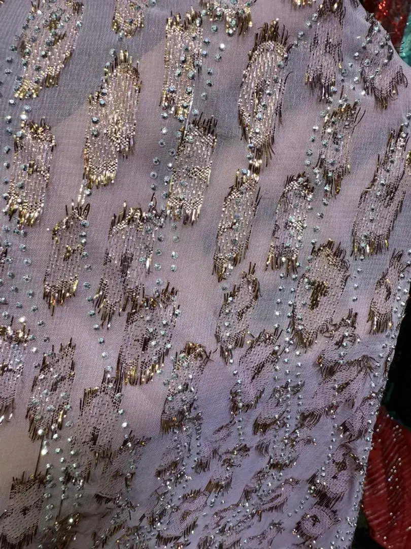 پارچه زره مثقال ونازنان وحریرهای سنگدار|لباس|مهاباد (آذربایجان غربی), |دیوار