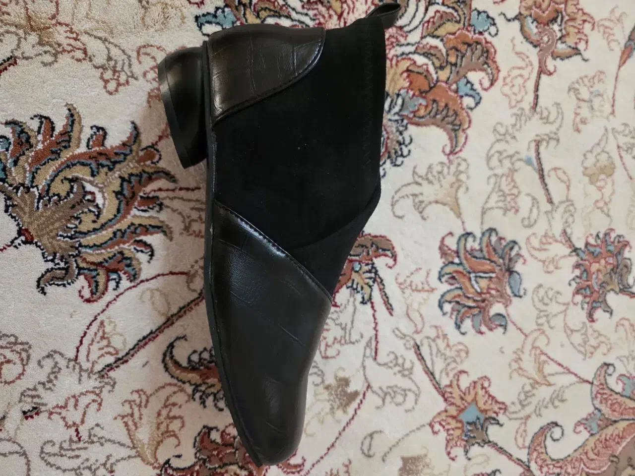 کفش|کیف، کفش، کمربند|اصفهان, شهریار|دیوار