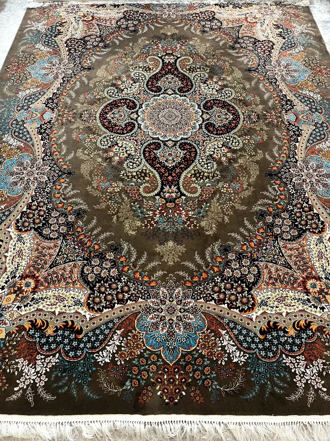 فرش|فرش|رشت, یخسازی|دیوار