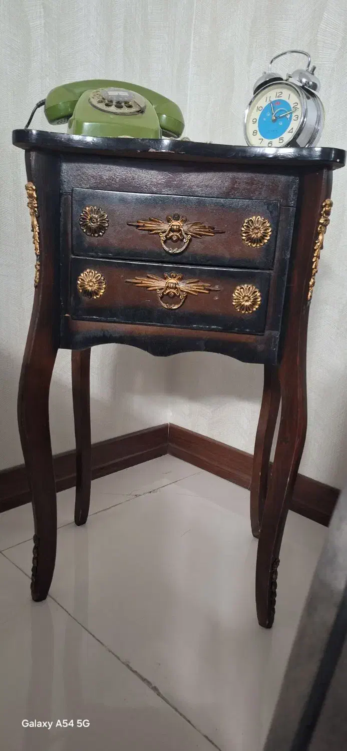 میزتلفن|میز تلفن|قدس, شهر‌قدس|دیوار