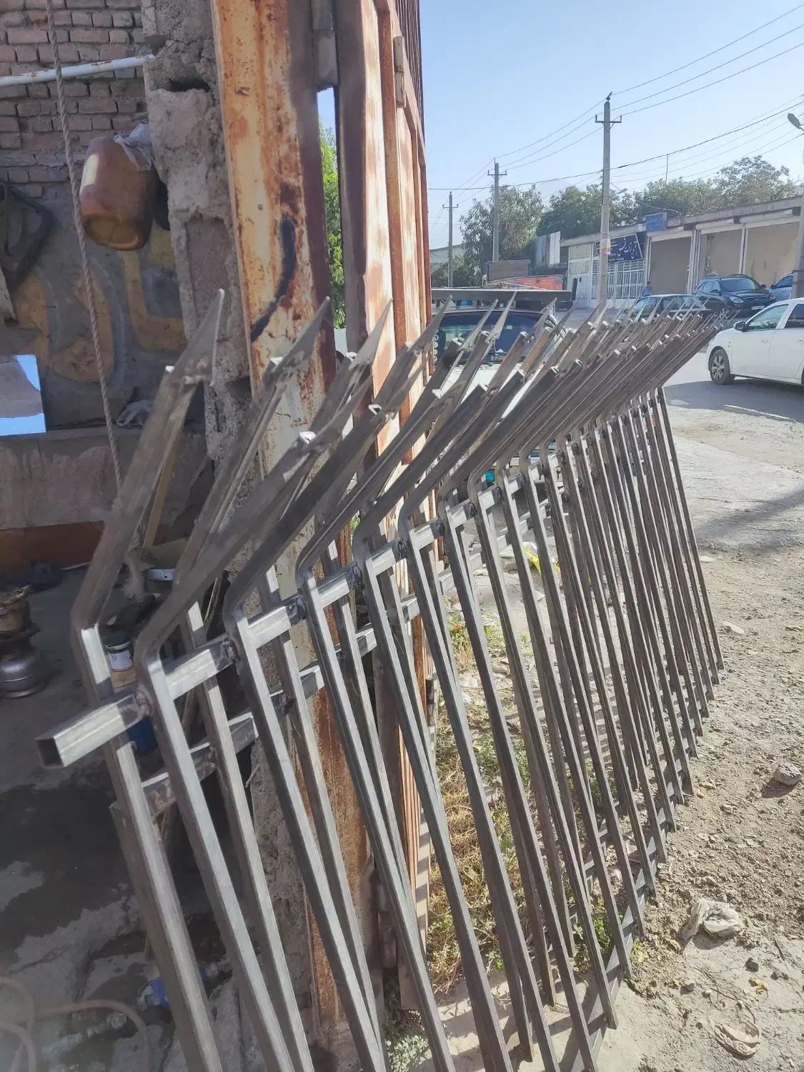 ساخت نرده چهارچوب فلزی کیفیت تضمینی کرمانشاه|مصالح و تجهیزات ساختمان|کرمانشاه, |دیوار