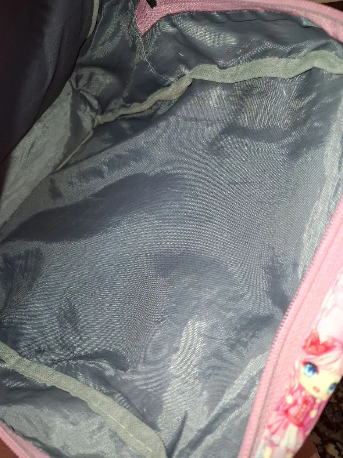 کیف مدرسه اولی|کیف، کفش، کمربند|شاهین‌شهر, حافظ جنوبی|دیوار