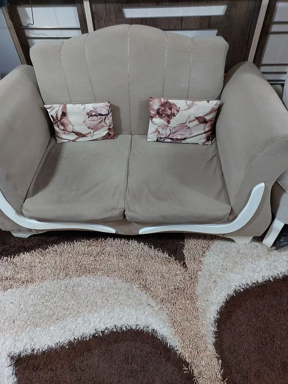 مبل راحتی هشت نفره|مبلمان خانگی و میز عسلی|سیاهکل, |دیوار